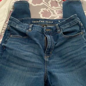 American Eagle High Rise Jegging